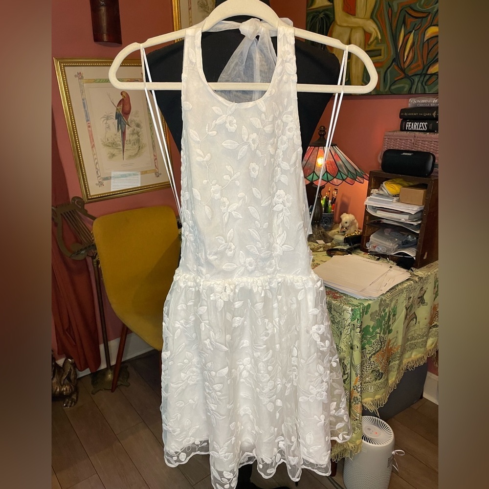 NWT Idem Ditto Floral embroidered white halter mini dress Size Small Retail $68